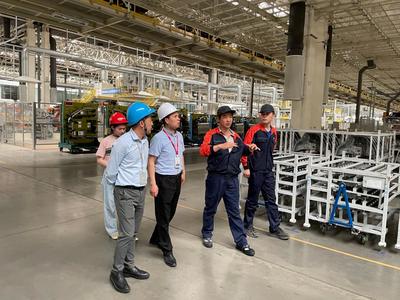 机电工程学院与吉利集团深化校企合作 软件开发领域的交流与展望